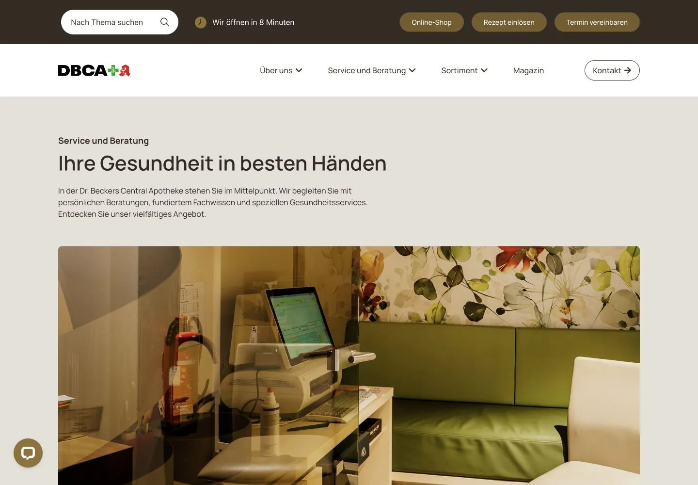 Reale Desktopansicht des Bereichs Service und Beratung der Dr. Beckers Central Apotheke